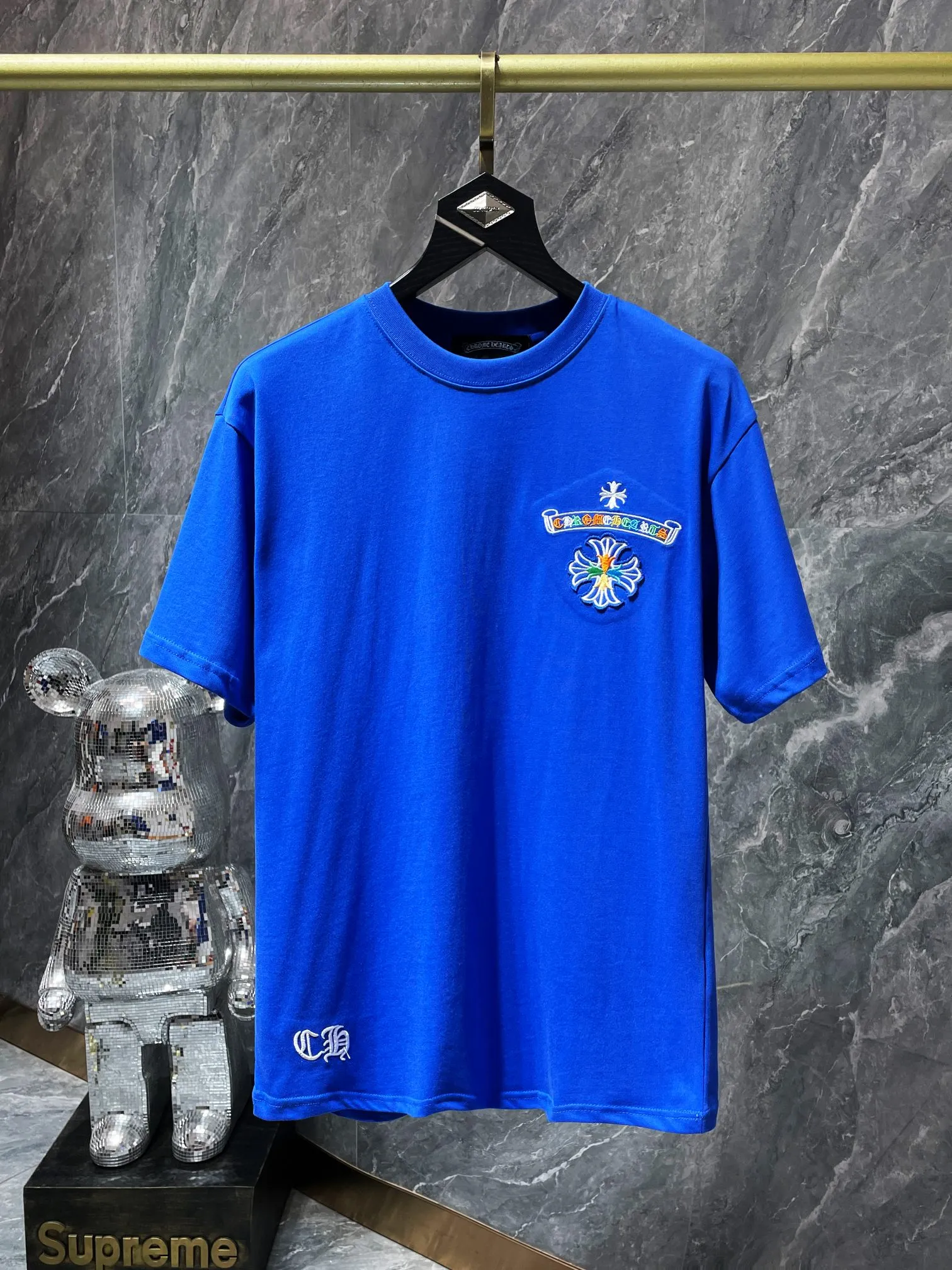 P174 New Chrome Hearts 25ss for summer. High-weight, environmentally friendly and high-quality top-quality fabric. 260g~270g. Embroidered colorful classic cross horseshoe short sleeves. Counter synchronization. Re-engraved version 1:1. Recommended colors: black, white, orange, blue. Size: S, M, L, XL.